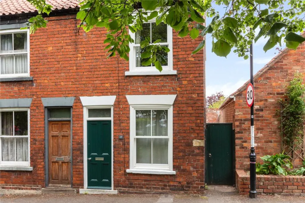 2 bed End of Terrace