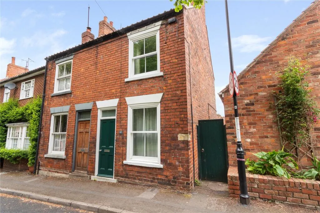 2 bed End of Terrace