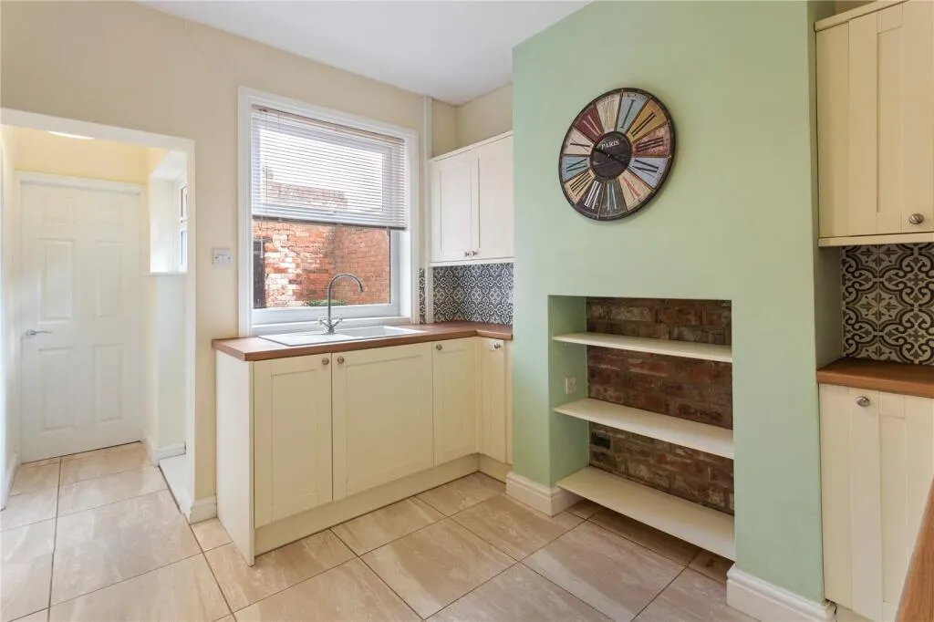 2 bed End of Terrace