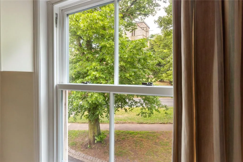 2 bed End of Terrace