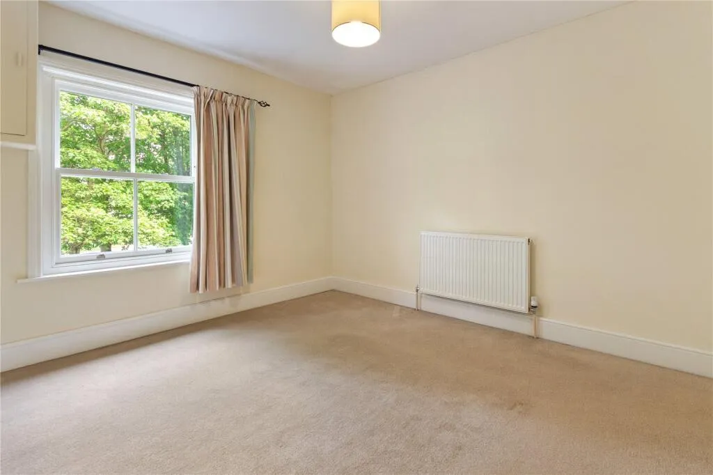 2 bed End of Terrace