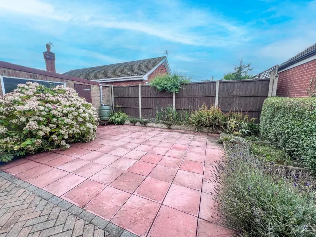 3 bed Detached Bungalow