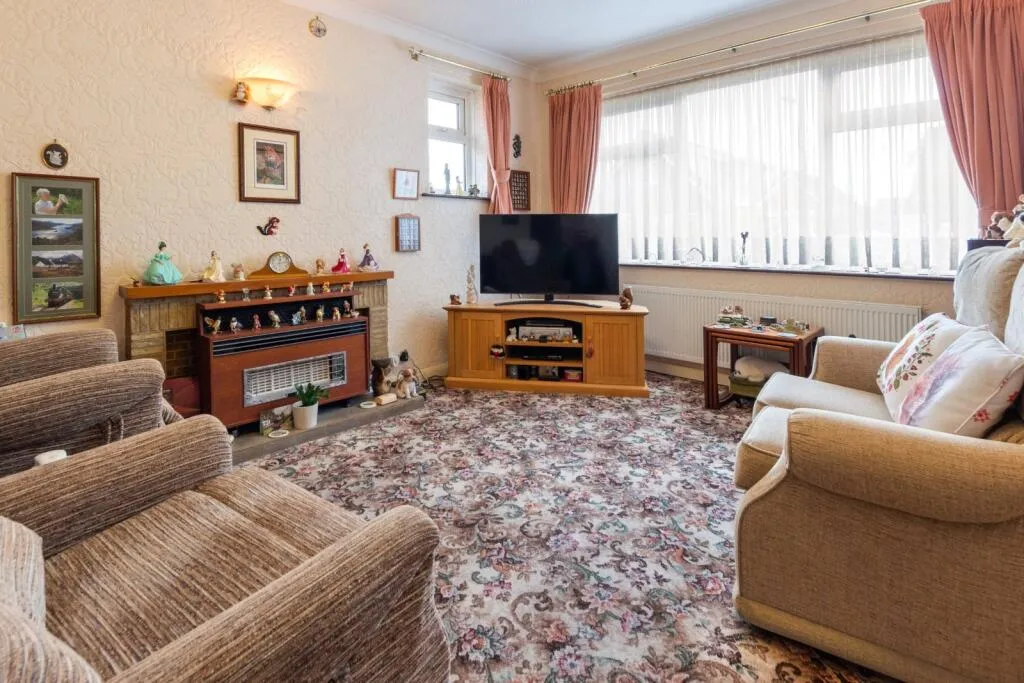 3 bed Detached Bungalow