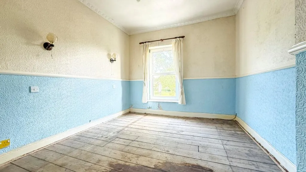 3 bed Terraced