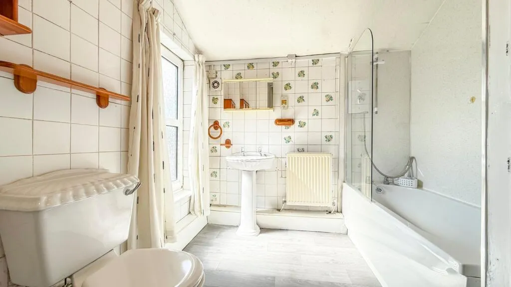 3 bed Terraced