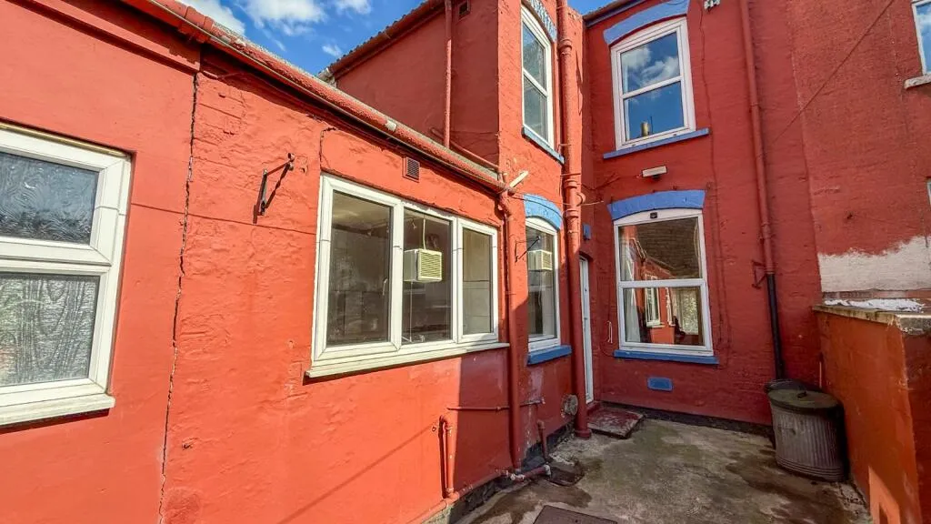 3 bed Terraced