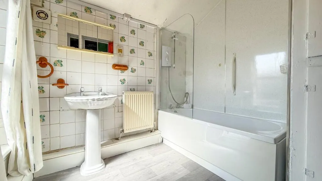 3 bed Terraced