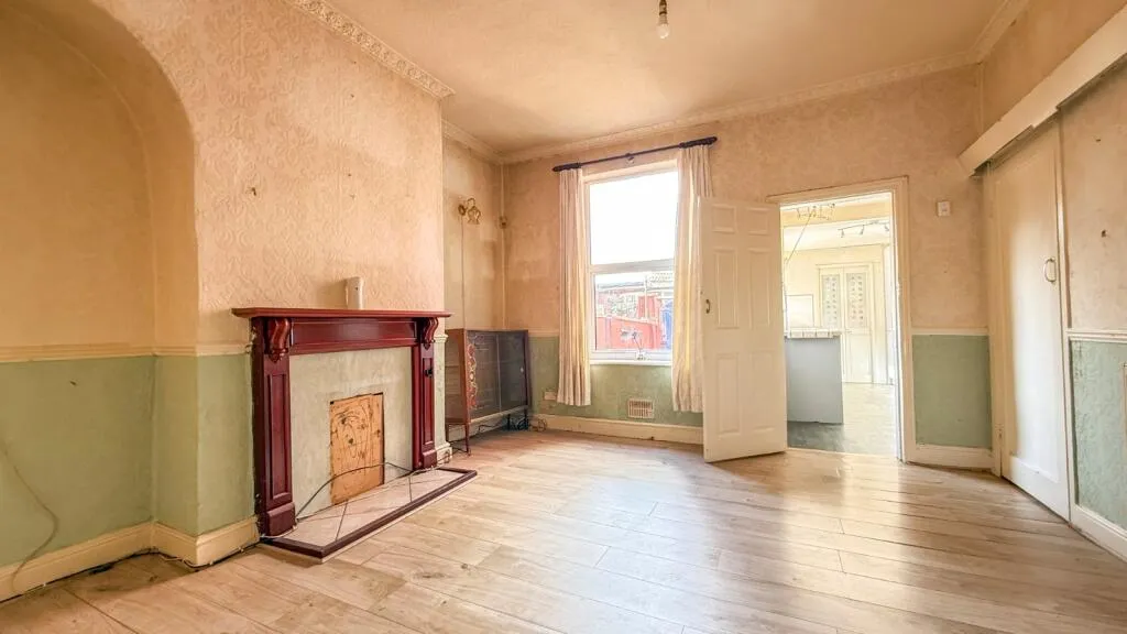 3 bed Terraced