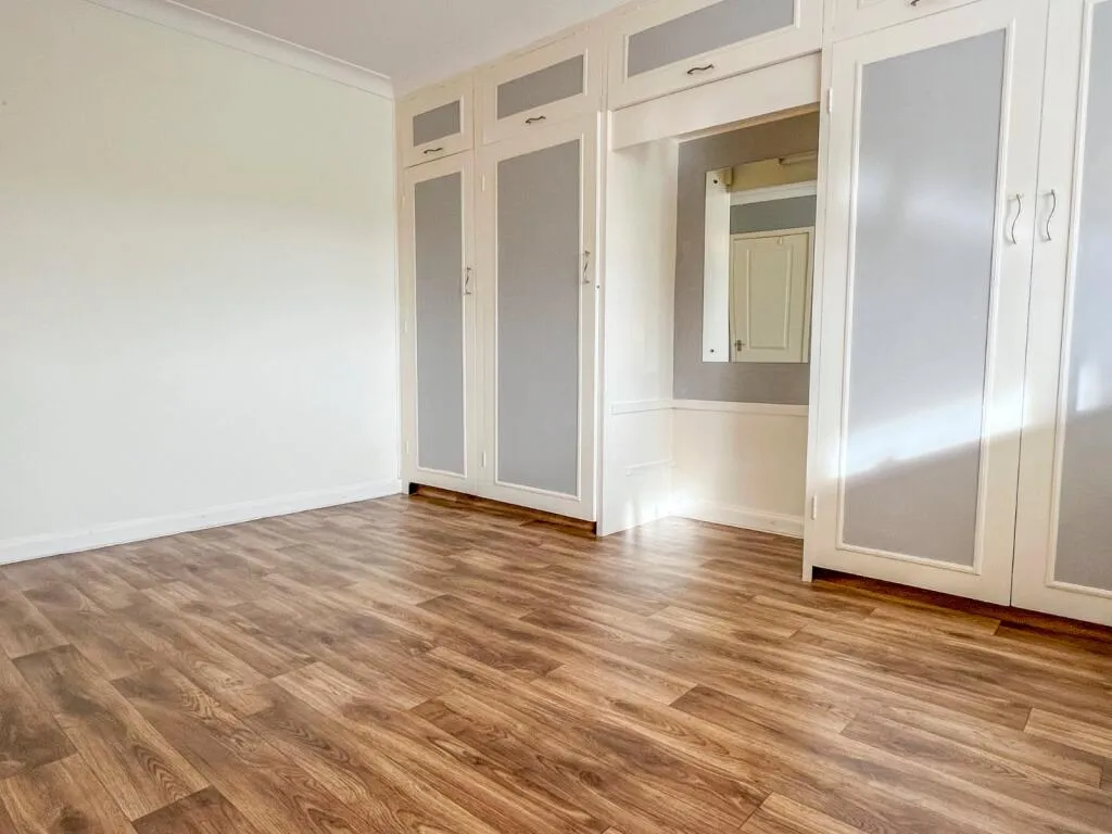 2 bed Semi-Detached Bungalow