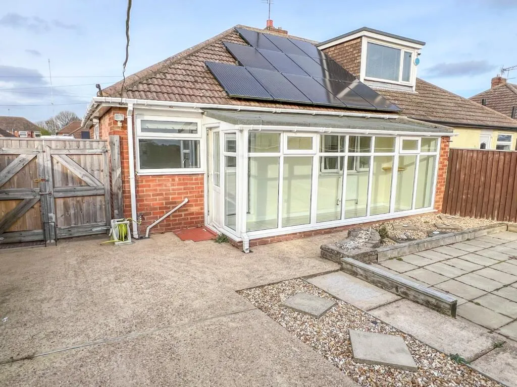 2 bed Semi-Detached Bungalow