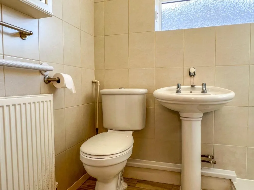 2 bed Semi-Detached Bungalow