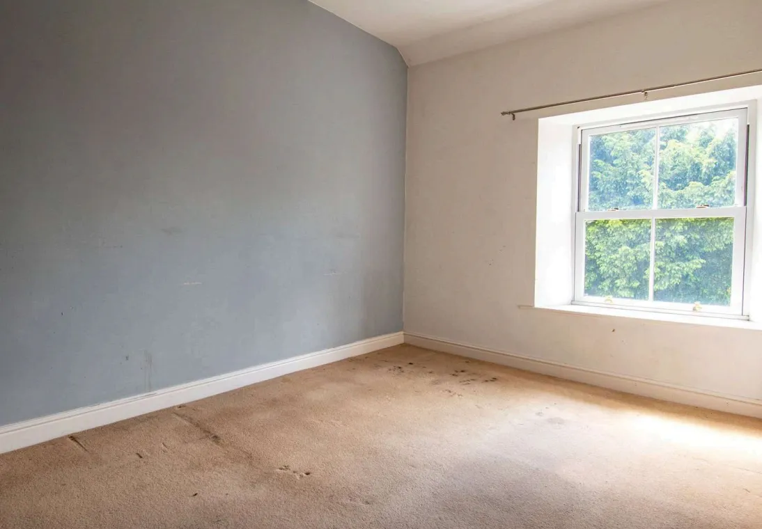 4 bed House