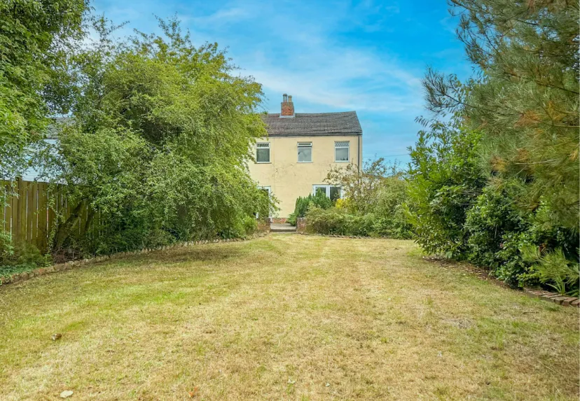 3 bed End of Terrace