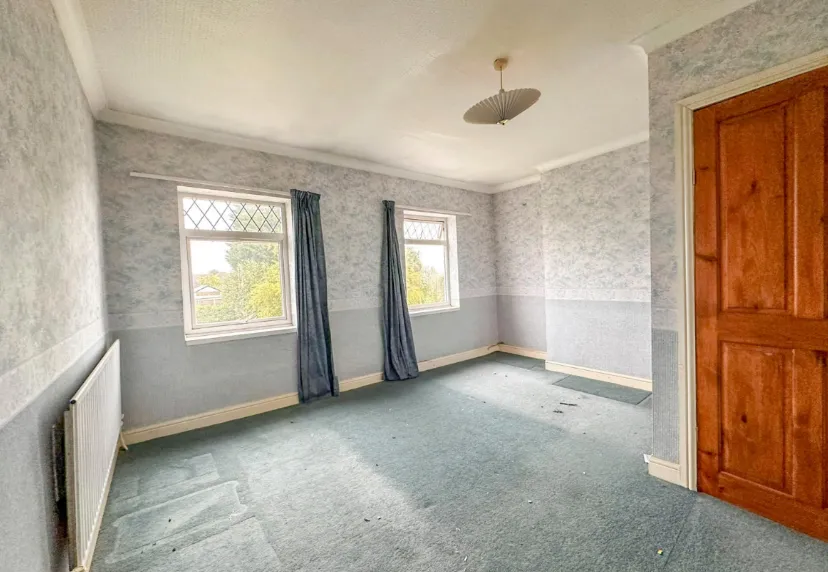 3 bed End of Terrace