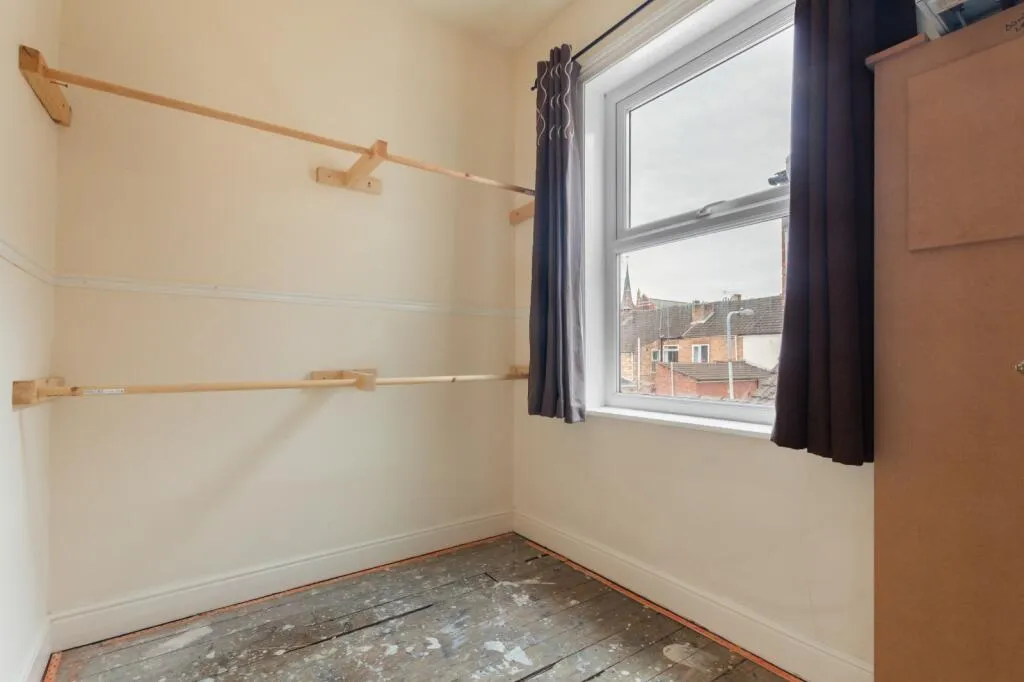 2 bed House