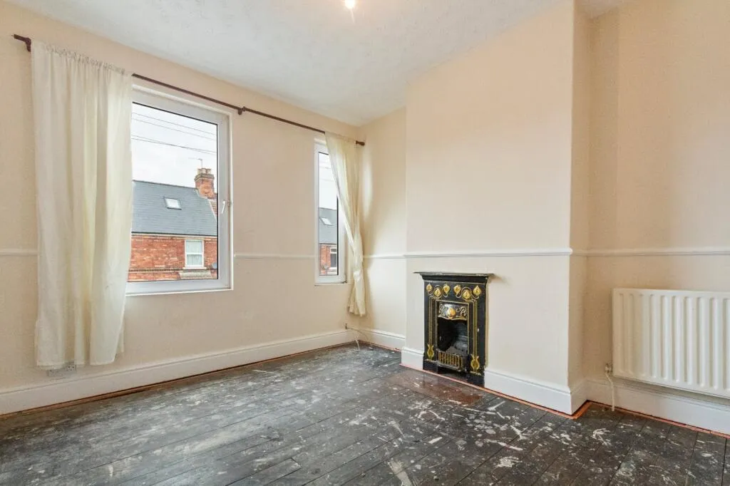 2 bed House