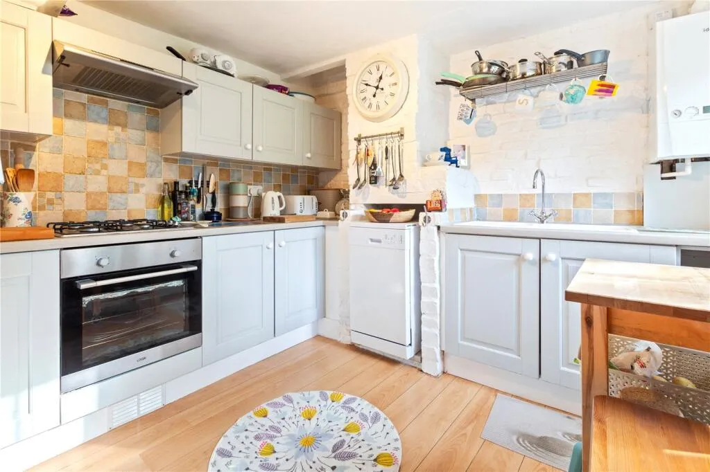 2 bed Semi-Detached
