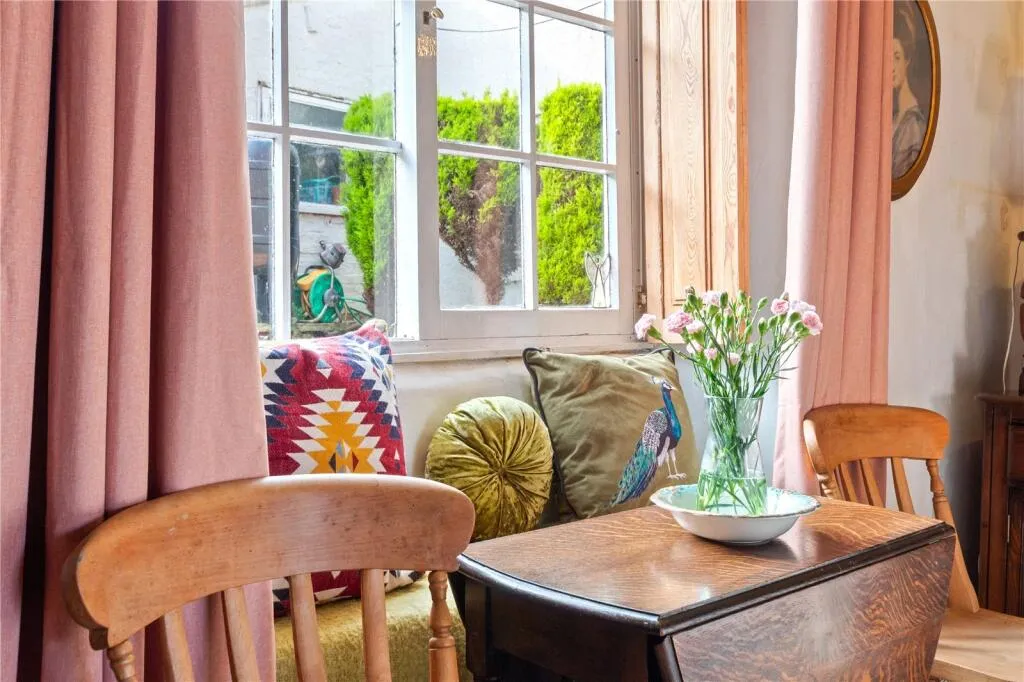 2 bed Semi-Detached