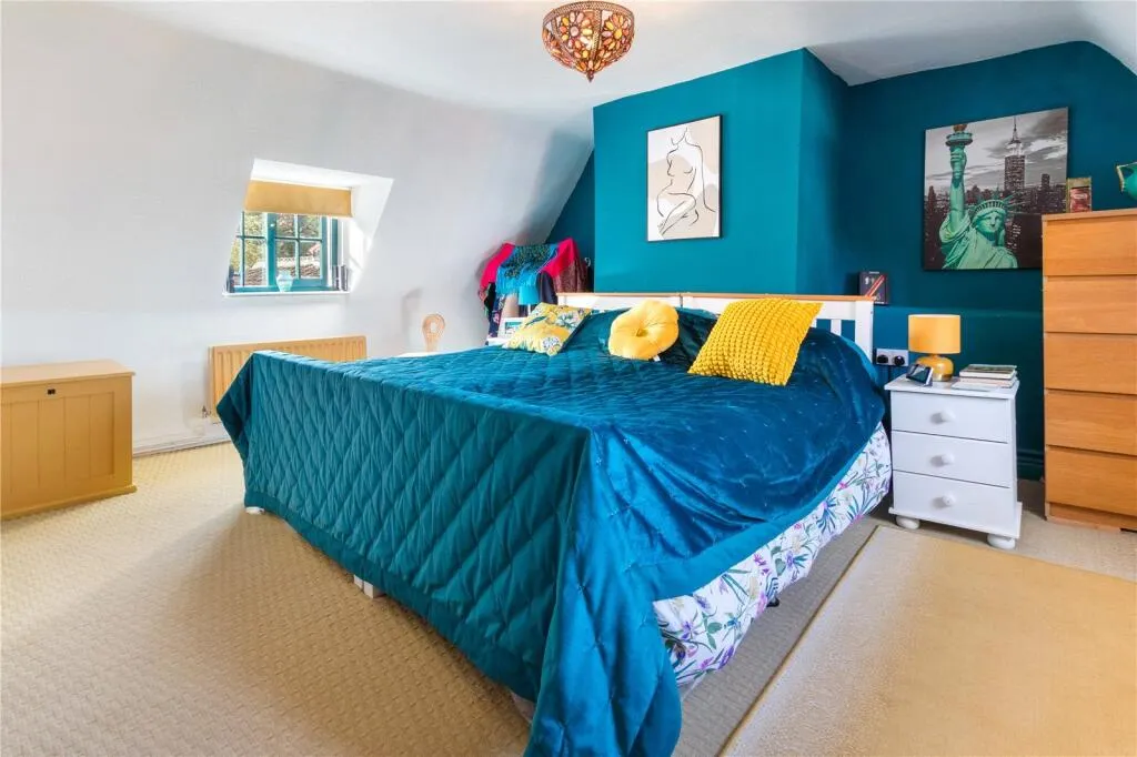 2 bed Semi-Detached