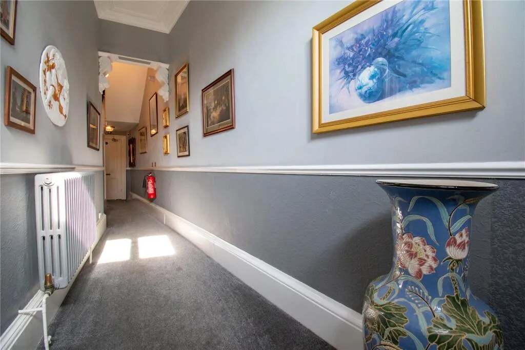 7 bed Character Property