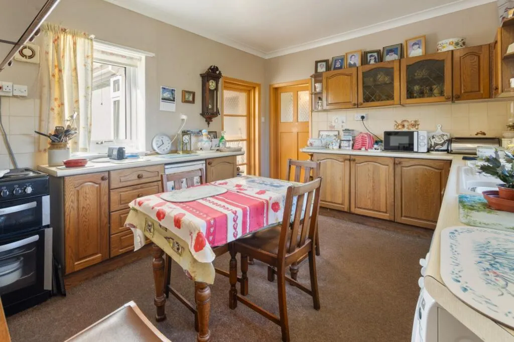 2 bed Detached Bungalow