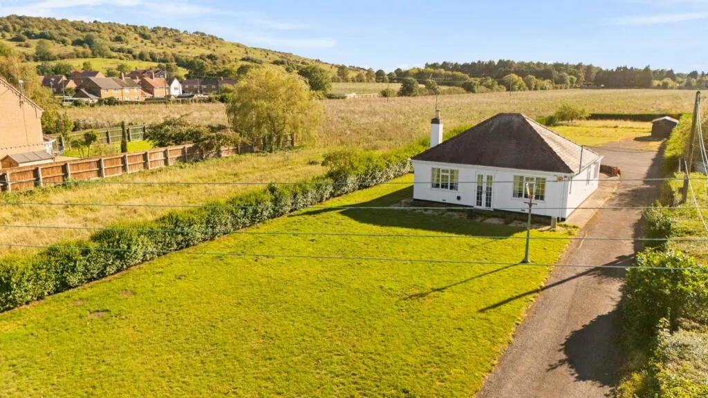 2 bed Detached Bungalow