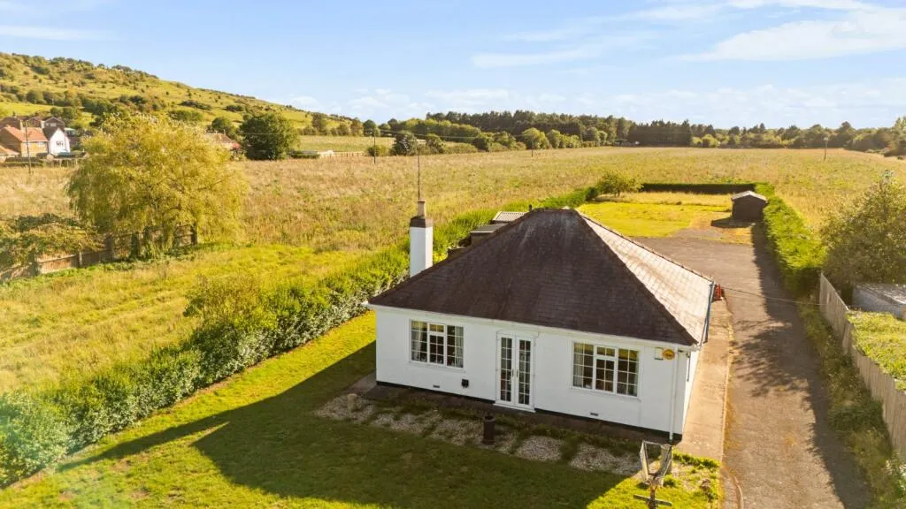 2 bed Detached Bungalow