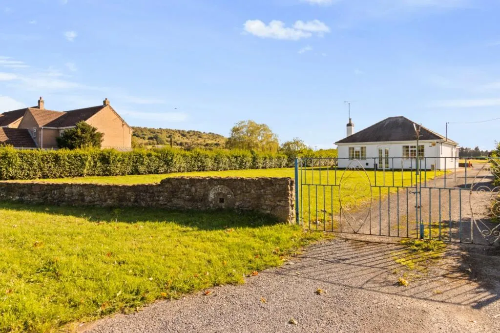 2 bed Detached Bungalow