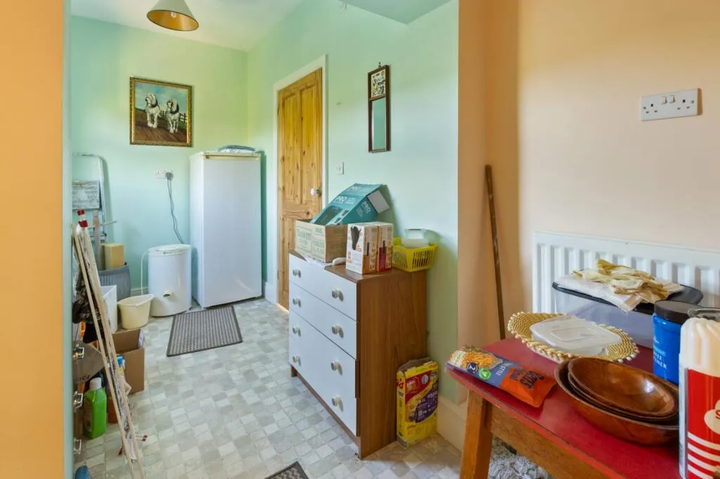2 bed Detached Bungalow