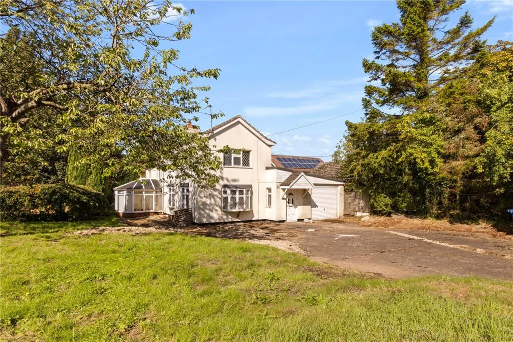4 bed Detached