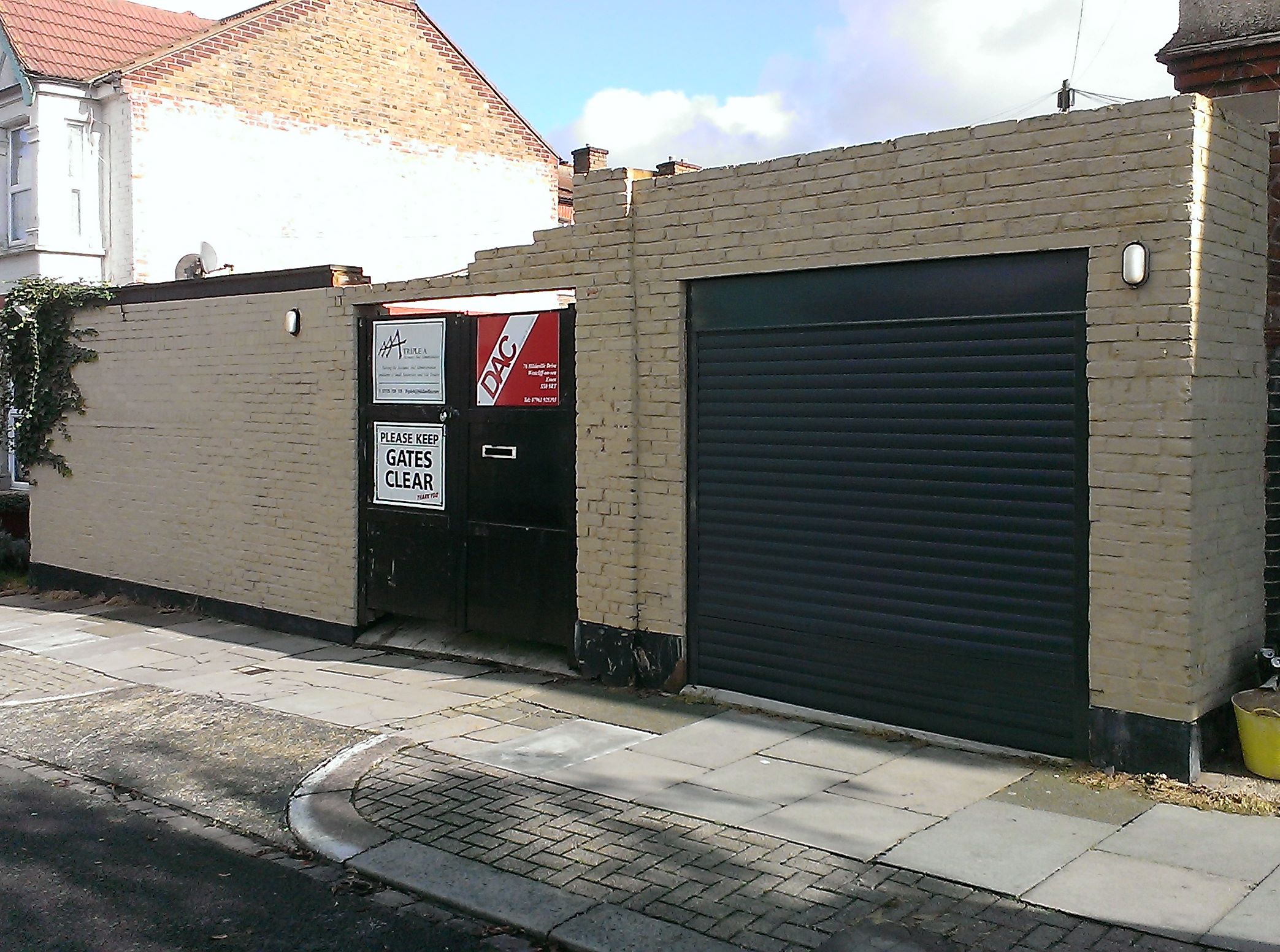 A FREEHOLD VACANT WORKSHOP/YARD AND OFFICE
