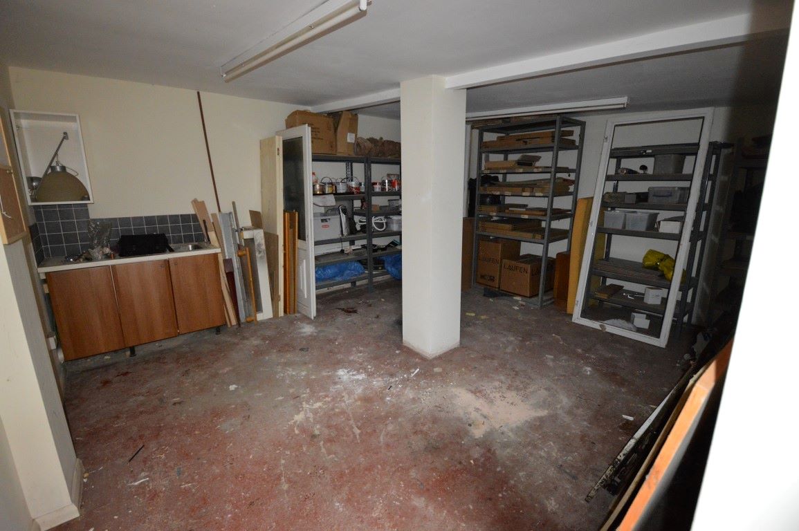 A FREEHOLD VACANT WORKSHOP/YARD AND OFFICE