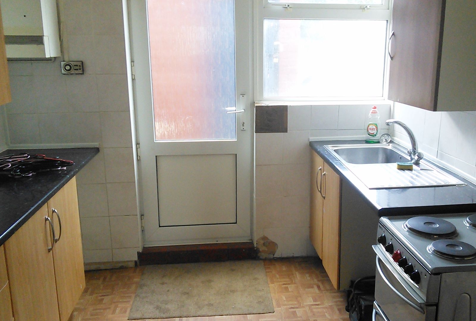 VACANT FREEHOLD FOUR BEDROOM TERRACED HOUSE WITH BUY TO LET POTENTIAL