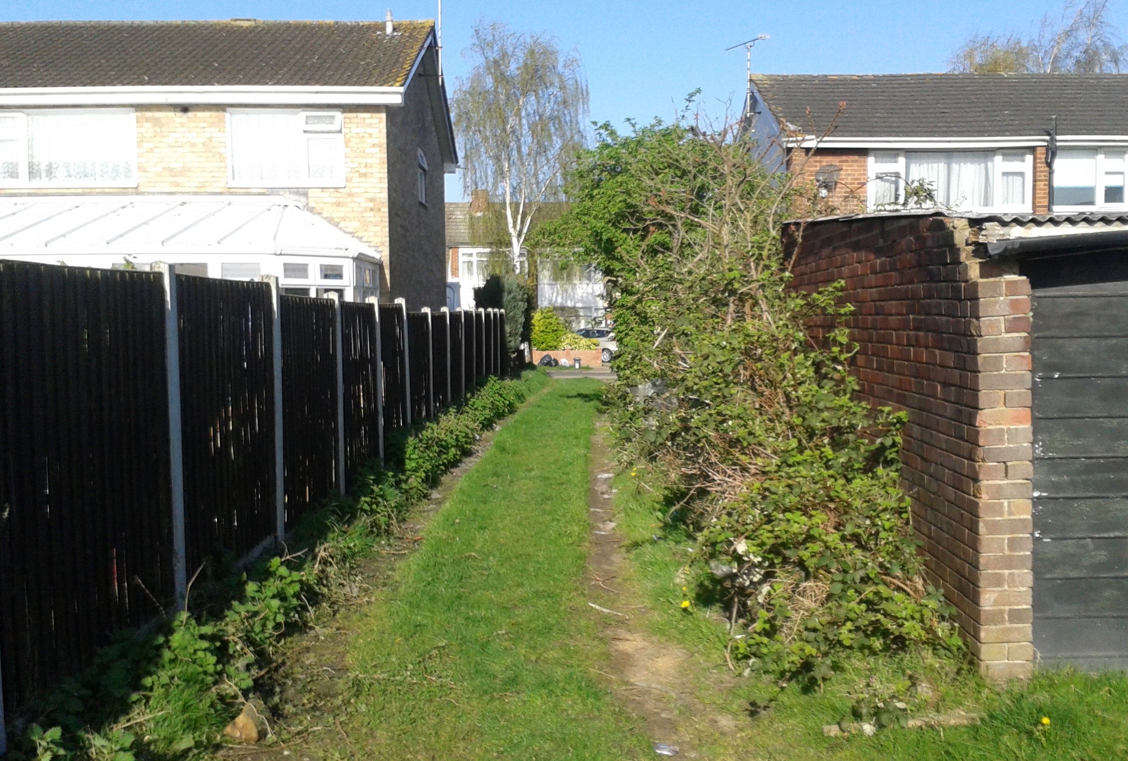 NO RESERVE: FREEHOLD LAND, PATHS AND DRIVEWAY WITH FURTHER POTENTIAL FOR IMPROVEMENT.