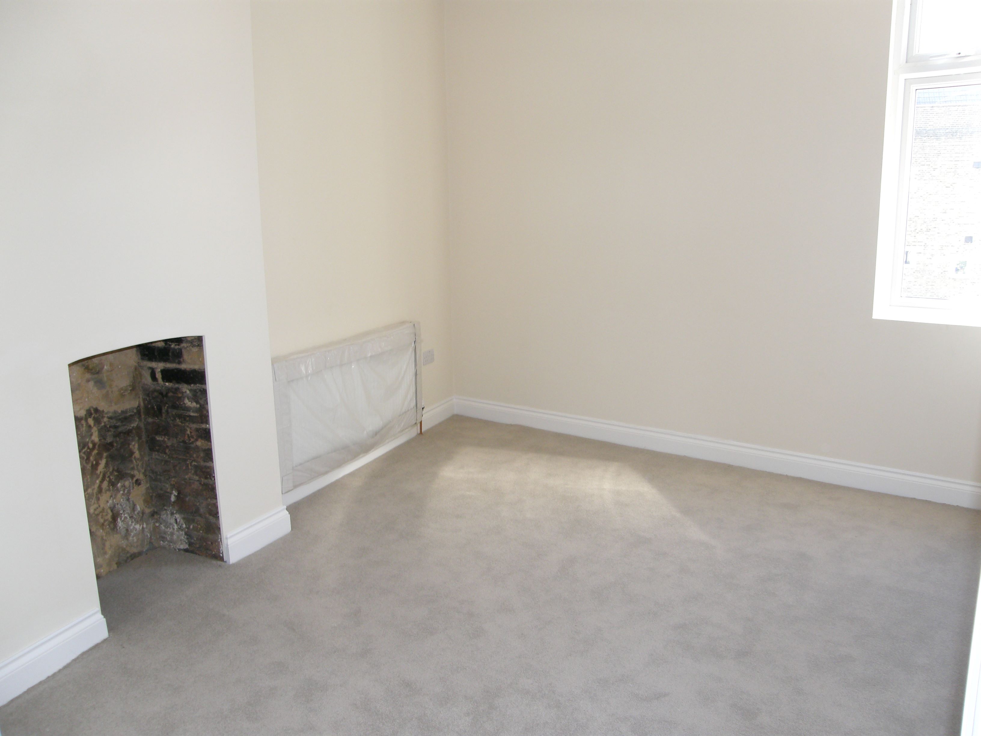 MIXED USE INVESTMENT OPPORTUNITY: A THREE STOREY BUILDING CLOSE TO SHOPS, COMPRISING 2 VACANT RETAIL UNITS THAT HAVE BEEN PARTIALLY UPDATED, TO THE FIRST AND SECOND FLOORS ARE 4 X VACANT REFURBISHED ONE BEDROOM FLATS.
