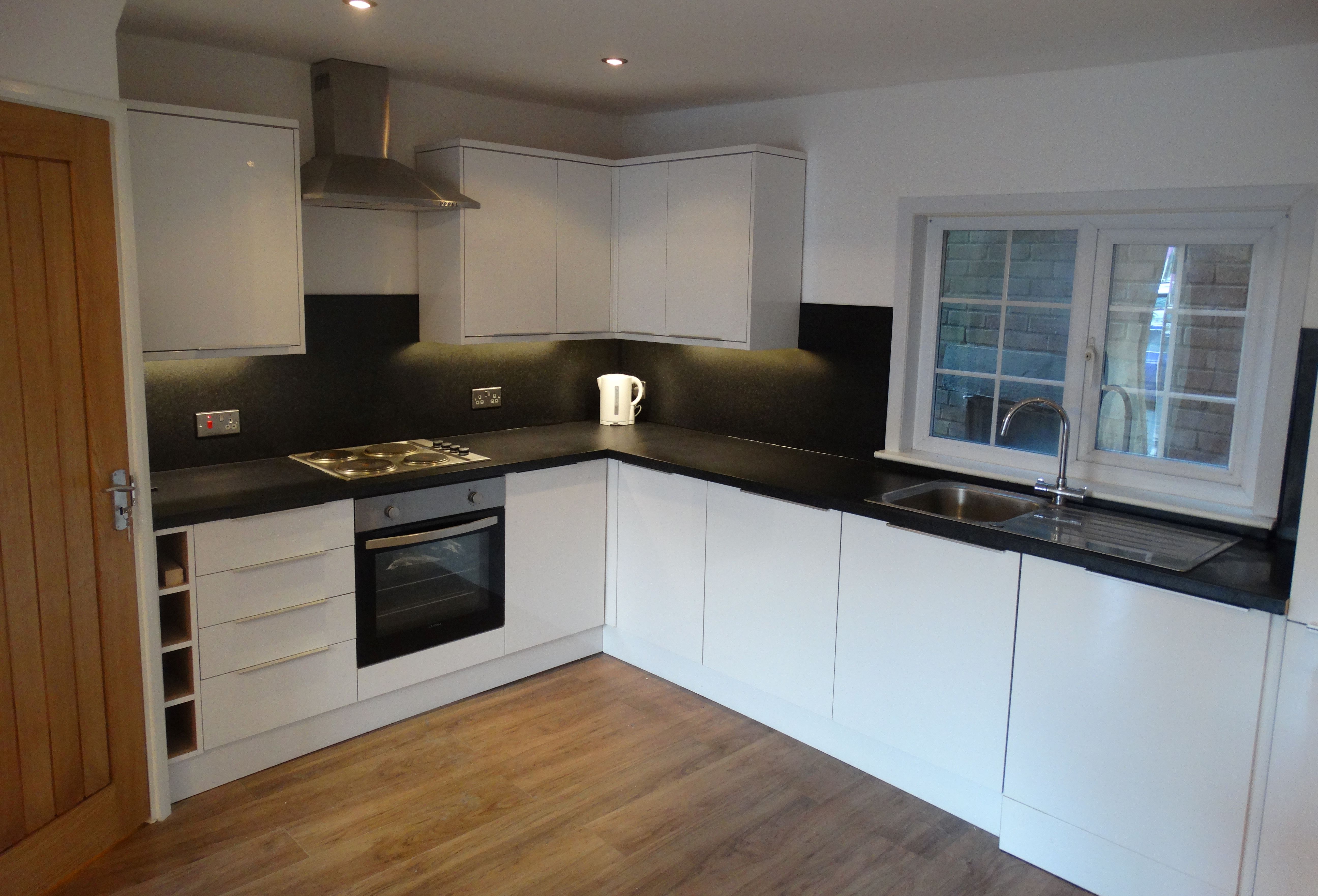 BUY TO LET INVESTMENT: A FREEHOLD HOUSE WITH TENANT IN SITU PROVIDING AN INCOME OF £10,500 PER ANNUM. A 6.5% YIELD OF THE GUIDE PRICE