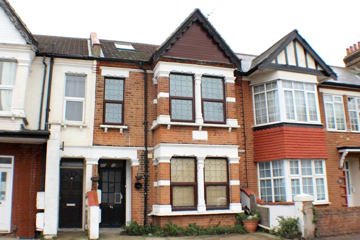 RESIDENTIAL INVESTMENT: TWO FREEHOLD ADJOINING BUILDINGS CONSISTING OF 3 X 2 BEDROOM FLATS AND 1 X 4 BEDROOM FLAT ALL LET PRODUCING £38,520 PER ANNUM