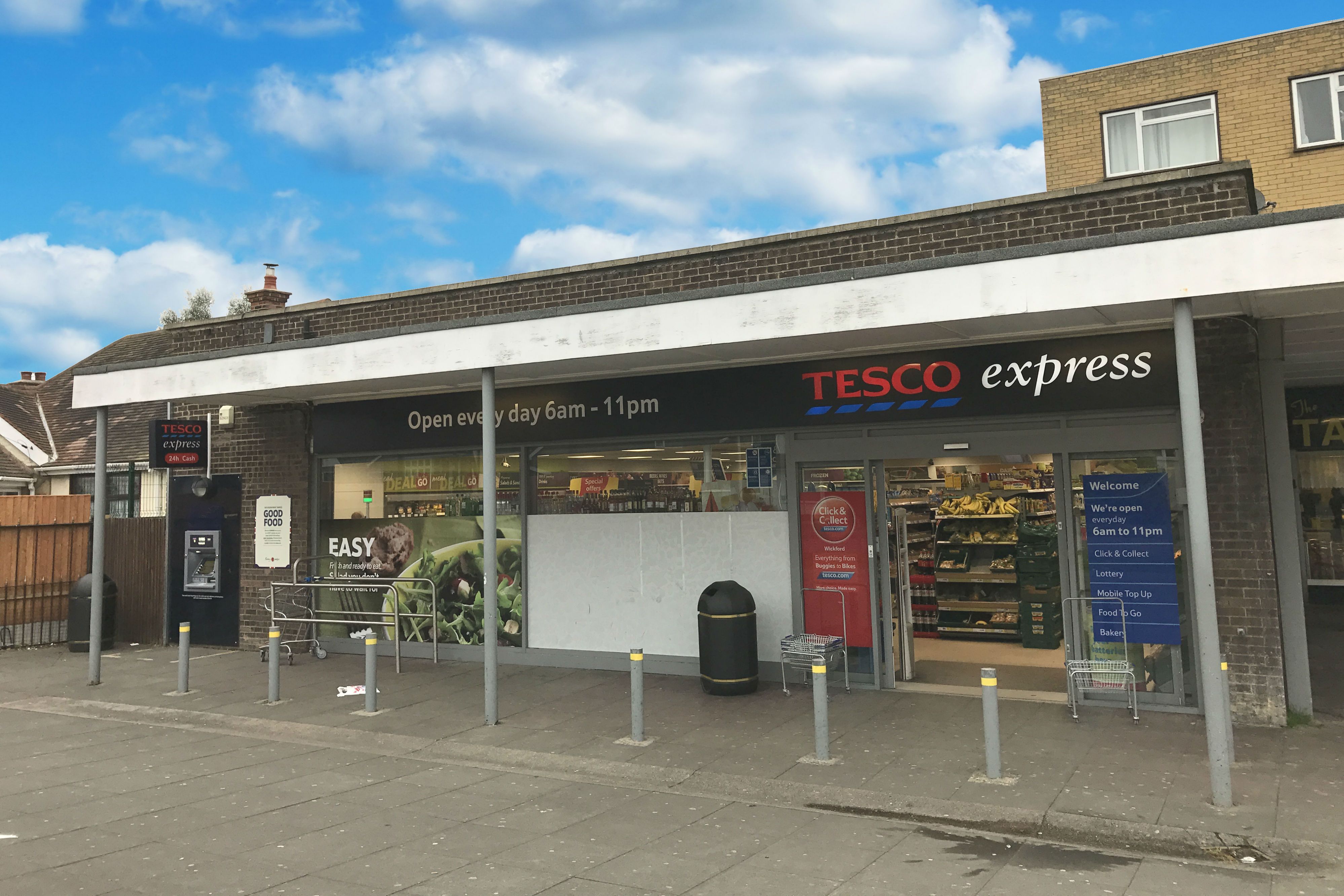 COMMERCIAL AND FREEHOLD INVESTMENT: A MIXED RESIDENTIAL/COMMERCIAL AND FREEHOLD INVESTMENT CURRENTLY PRODUCING £89,450 PER ANNUM