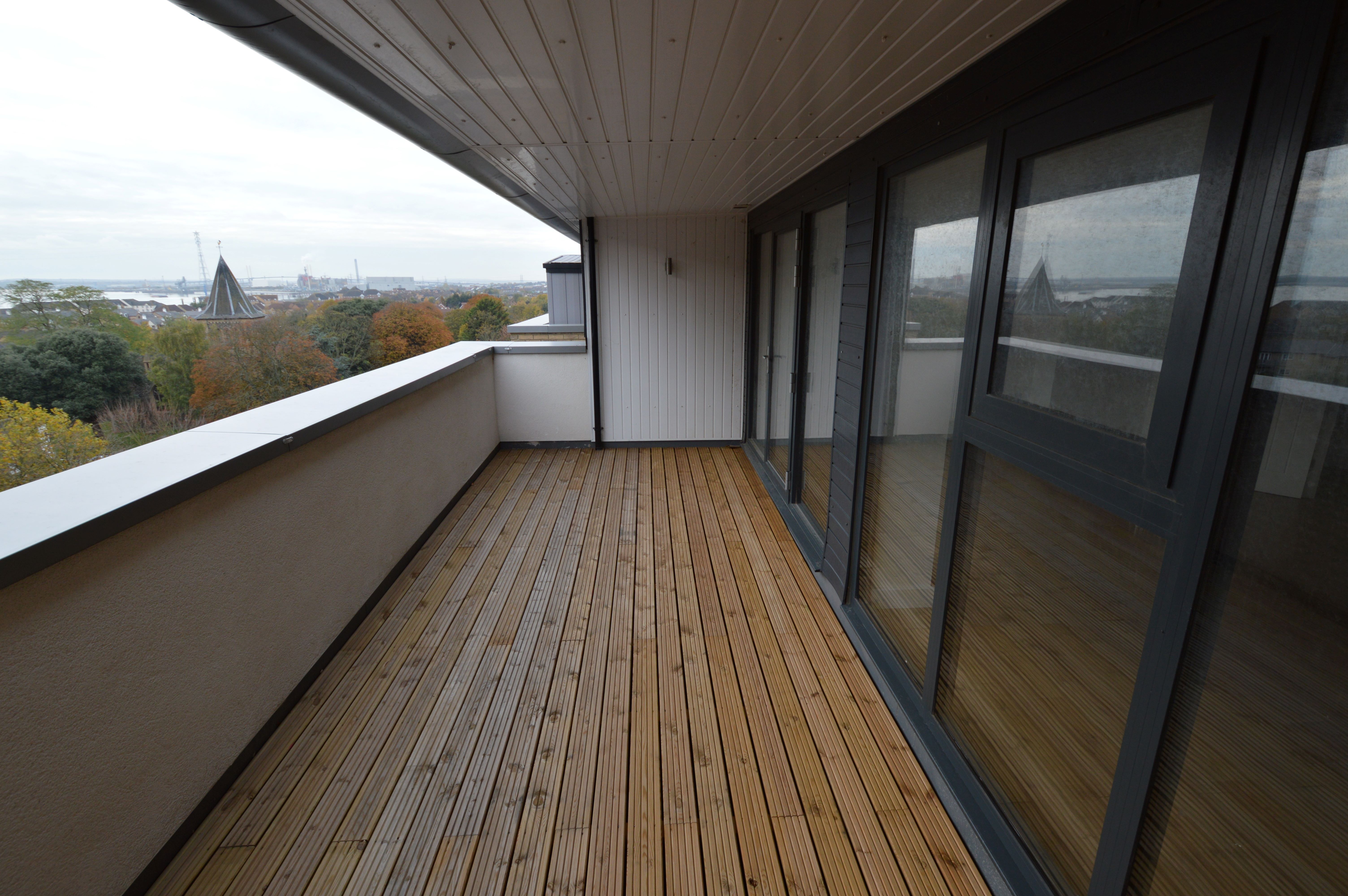 RESIDENTIAL INVESTMENT: A BRAND NEW LEASEHOLD TWO BEDROOM SIXTH FLOOR FLAT OFFERING GREAT POTENTIAL FOR BUY TO LET OR OWNER OCCUPATION