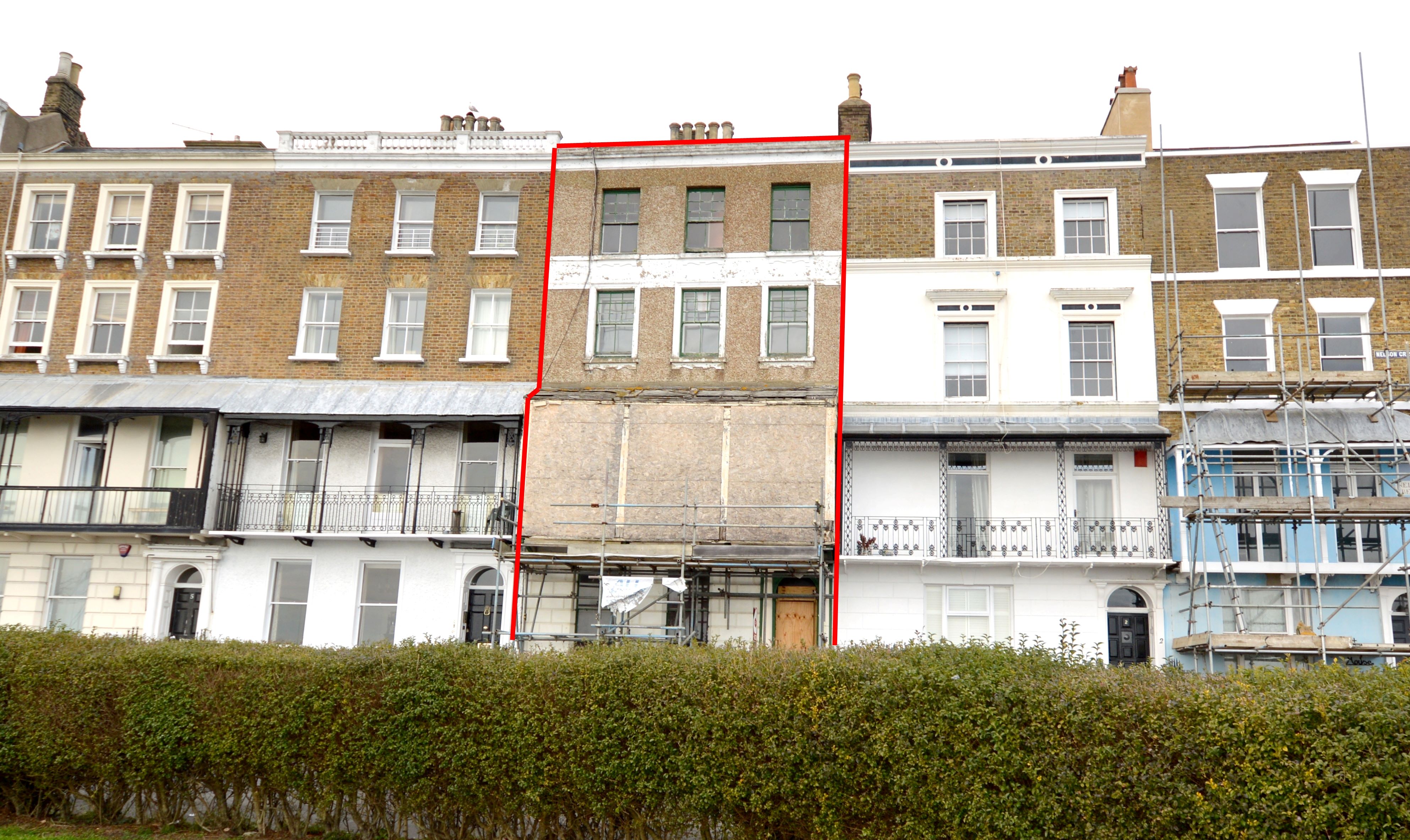 REFURBISHMENT INVESTMENT: A VACANT FREEHOLD GRADE II LISTED FIVE STOREY SEAFRONT TOWN HOUSE IN NEED OF FULL REFURBISHMENT