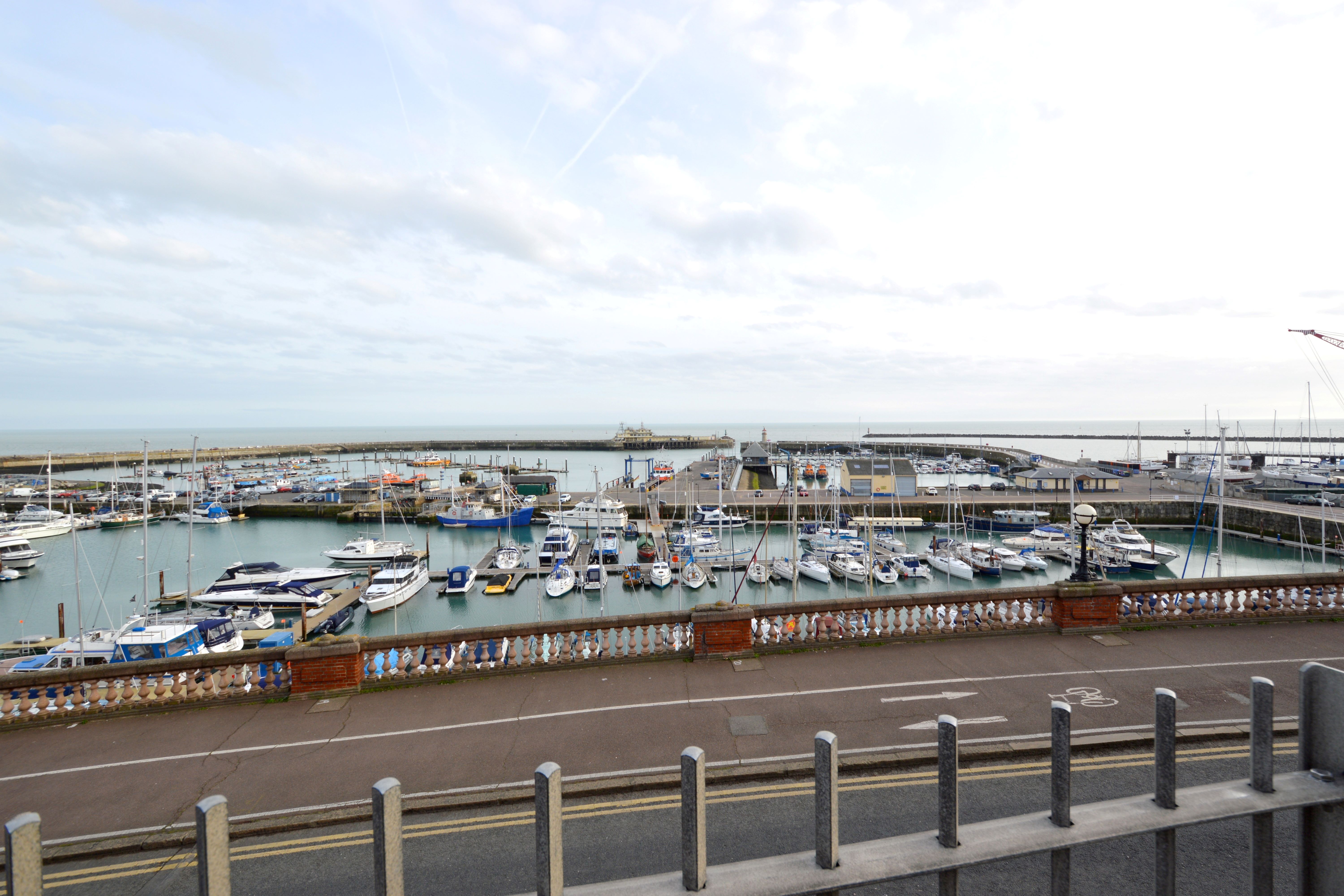 REFURBISHMENT INVESTMENT: A VACANT FREEHOLD GRADE II LISTED FIVE STOREY SEAFRONT TOWN HOUSE IN NEED OF FULL REFURBISHMENT