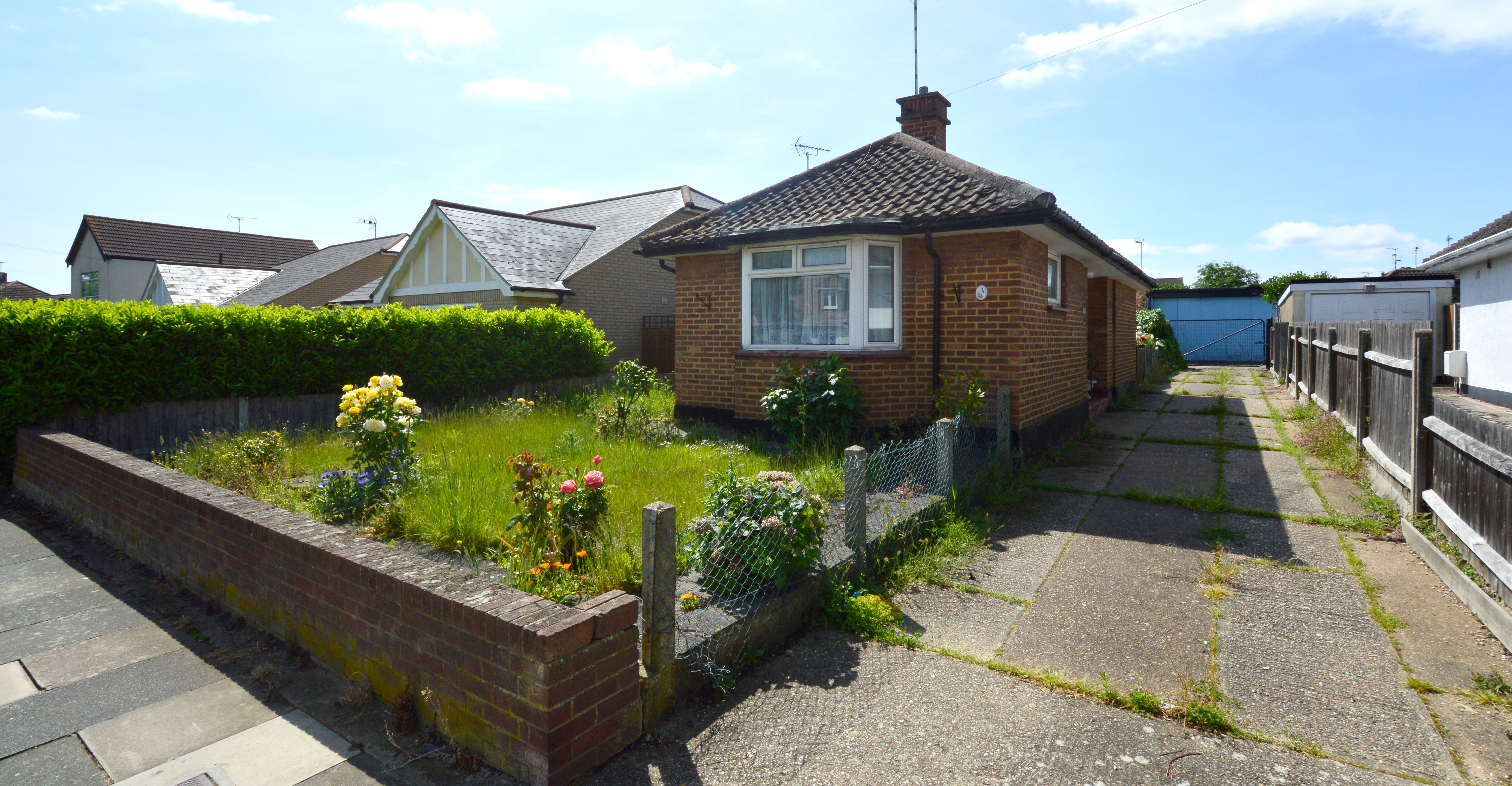 RESIDENTIAL AND STORAGE INVESTMENT: A VACANT FREEHOLD DETACHED ONE BEDROOM BUNGALOW AND A DETACHED FREEHOLD STORAGE UNIT