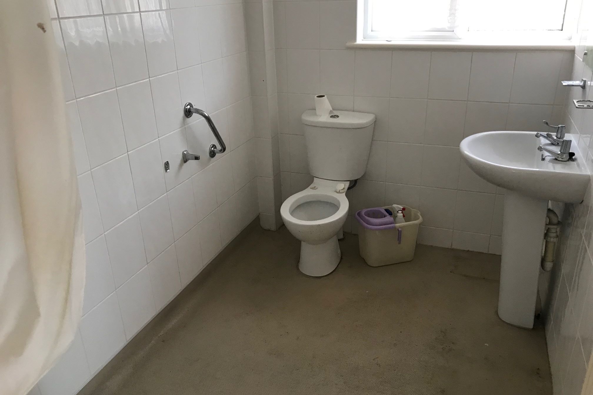 RESIDENTIAL AND STORAGE INVESTMENT: A VACANT FREEHOLD DETACHED ONE BEDROOM BUNGALOW AND A DETACHED FREEHOLD STORAGE UNIT
