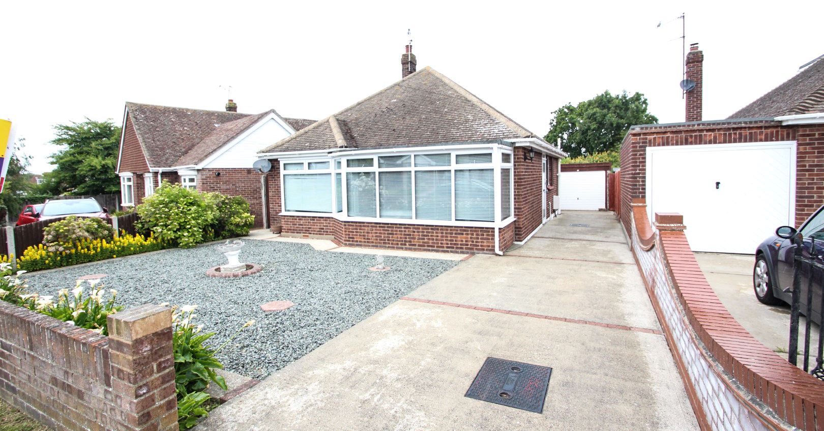 REFURBISHMENT OPPORTUNITY: A FREEHOLD DETACHED  BUNGALOW   CLOSE TO HOLLAND SEAFRONT THAT REQUIRES MODERNISATION AND IMPROVEMENT