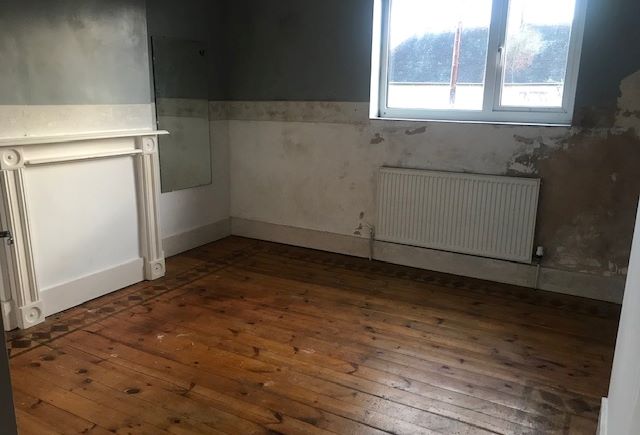 RESIDENTIAL INVESTMENT: A VACANT FREEHOLD HOUSE REQUIRING SOME IMPROVEMENT CONSIDERED TO BE IDEAL FOR A BUY TO LET INVESTMENT