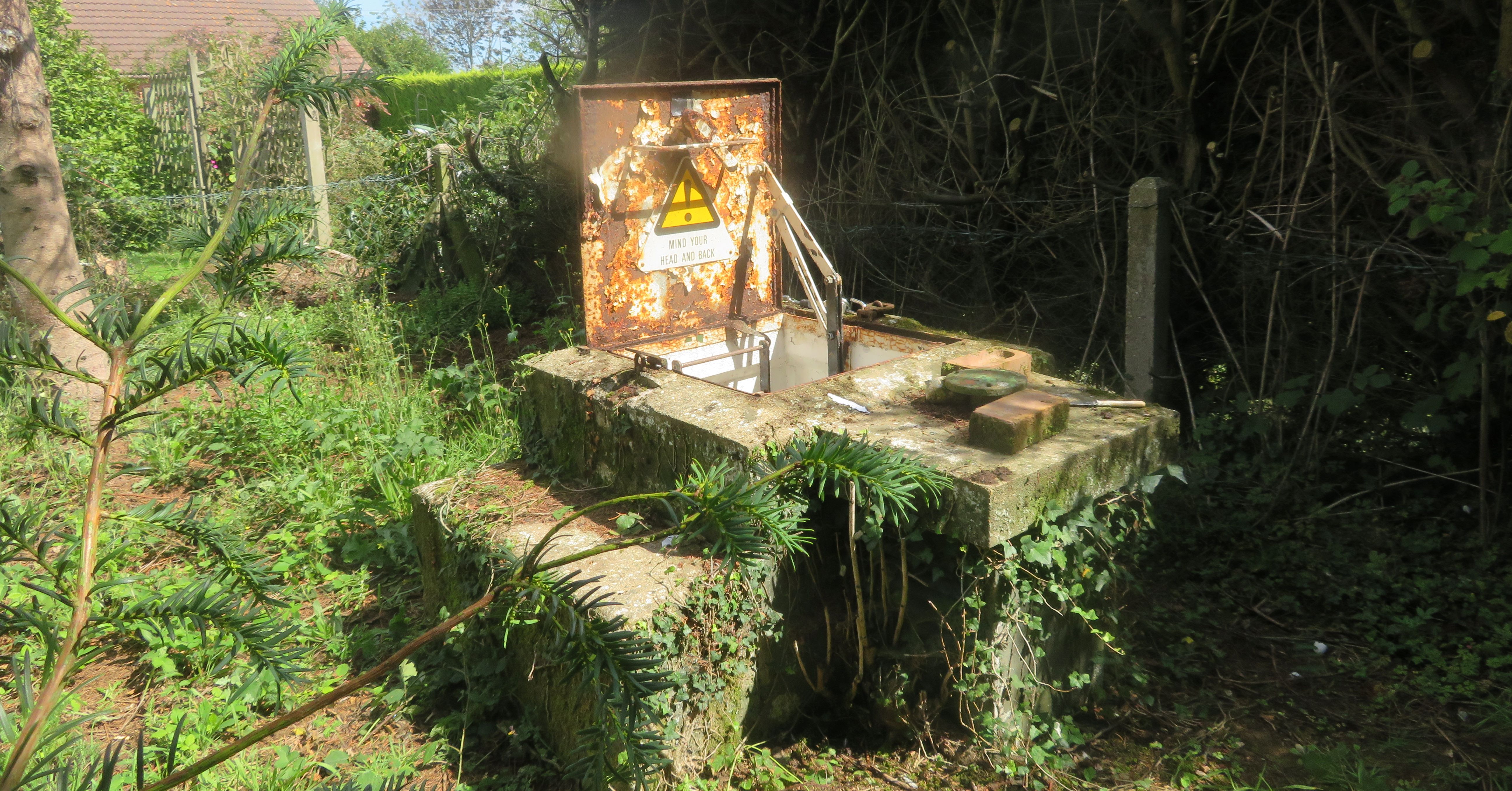 PIECE OF HISTORY: A FREEHOLD UNDERGROUND NUCLEAR BUNKER WITH SURROUNDING LAND ACCESSED BY CAST IRON GATES IN A RURAL LOCATION 