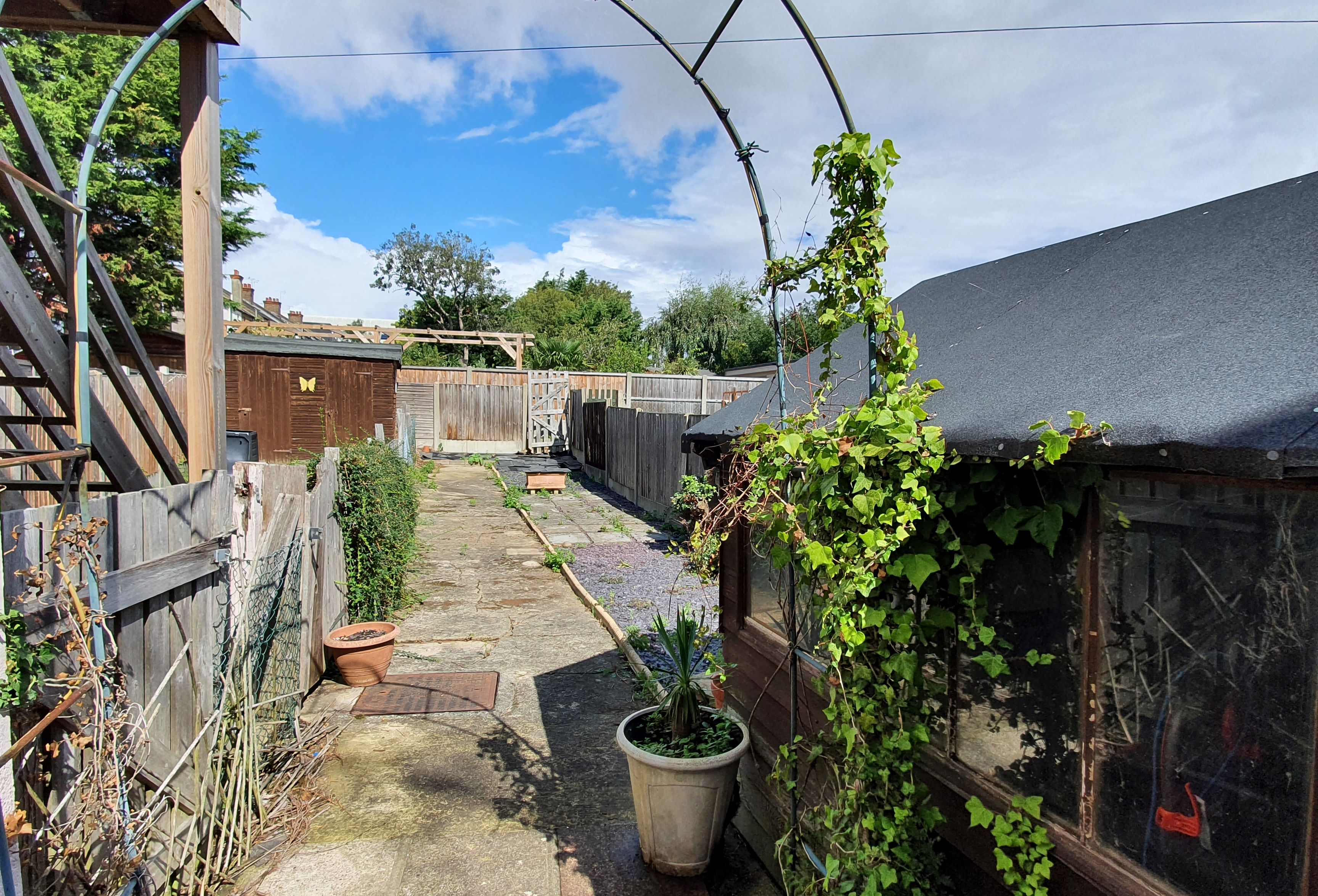 RESIDENTIAL INVESTMENT: A GROUND FLOOR FLAT WITH ITS OWN REAR GARDEN.