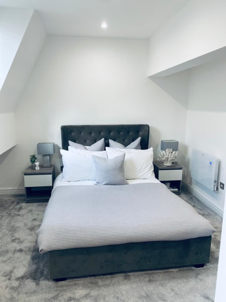 RESIDENTIAL FREEHOLD INVESTMENT: A BLOCK OF NEWLY CONVERTED LUXURY APARTMENTS WITHIN A GRADE II LISTED BUILDING IN THE CENTER OF IPSWICH.