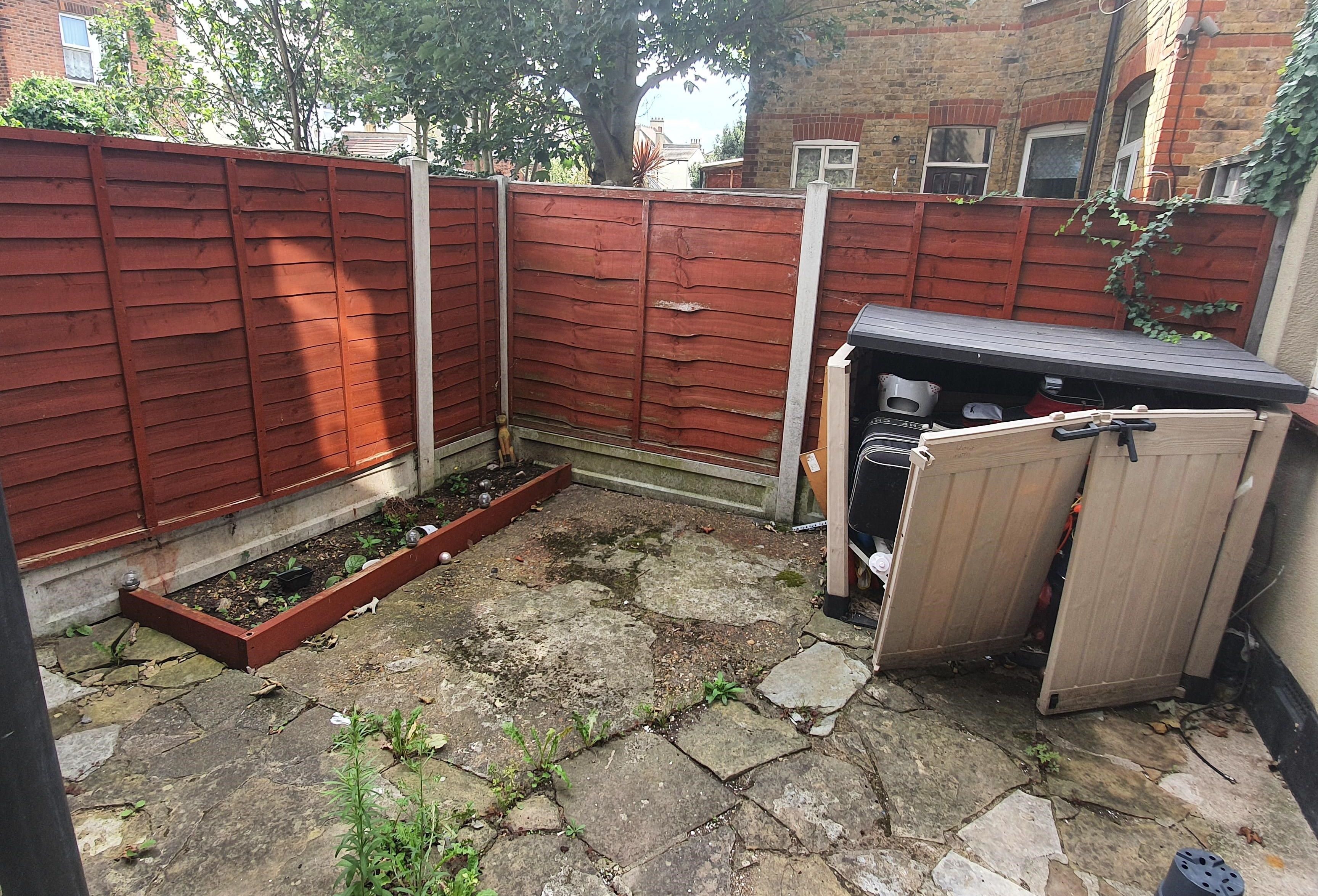 RESIDENTIAL INVESTMENT: A VACANT GROUND FLOOR FLAT WITH PRIVATE GARDEN CLOSE TO WESTCLIFF STATION OFFERED WITH A LEASE WITH 64 YEARS REMAINING