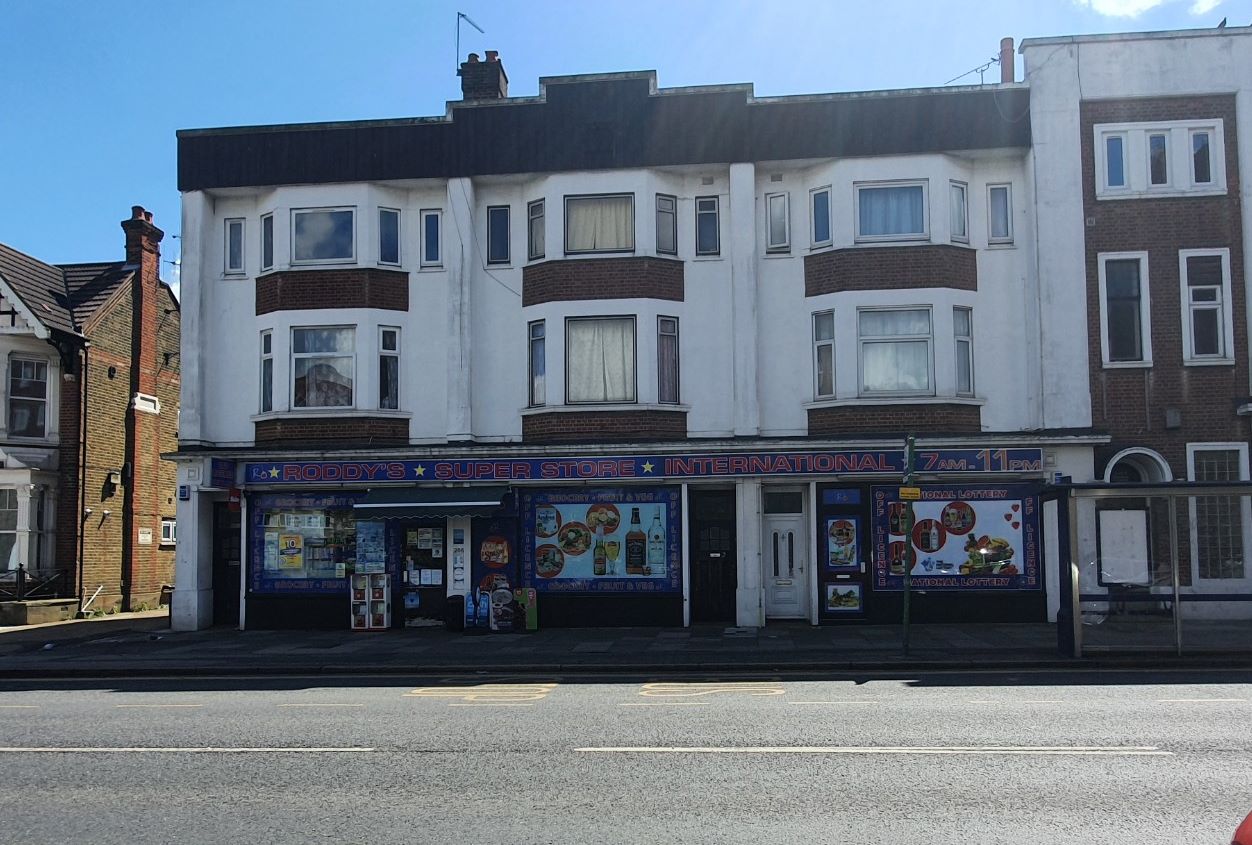 COMMERCIAL INVESTMENT: A LONG LEASEHOLD OF THREE UNITS LET TO A SUPERMARKET ON A 20 YEAR TERM WITH AN INCOME OF £20,000 PER ANNUM